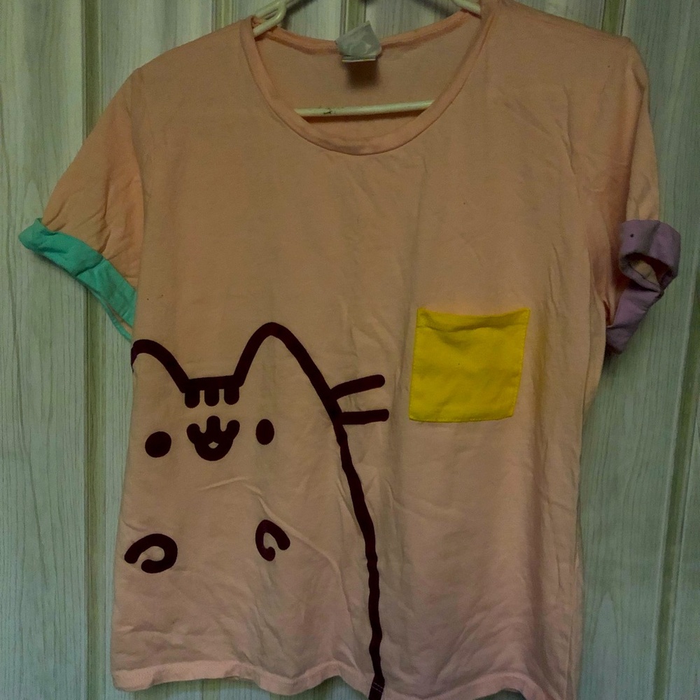 Color block shirt from pusheen